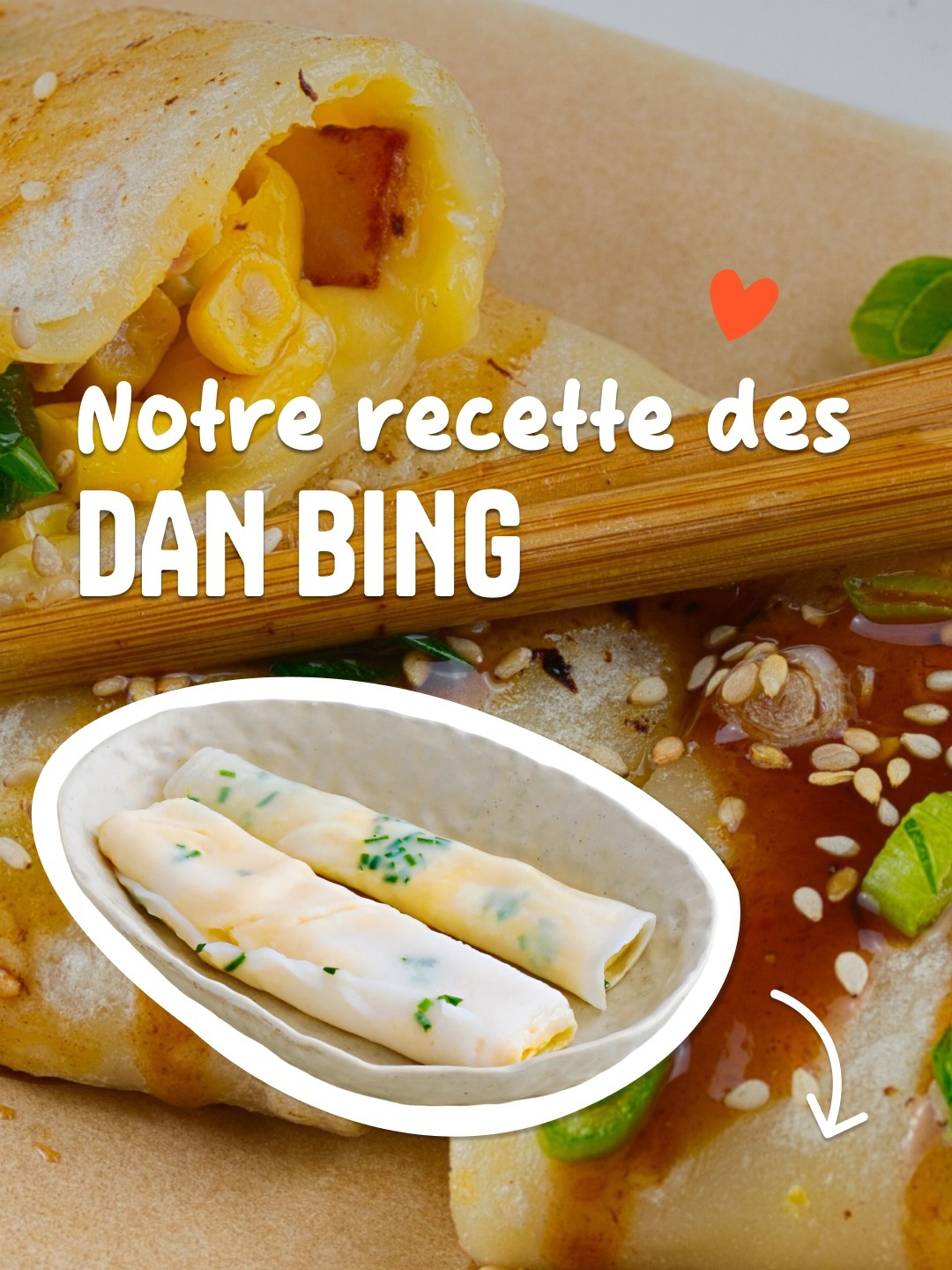 Les Dan Bing sont de petites crêpes taïwanaises qu’on mange généralement au petit-déjeuner et franchement, on devient vite accro. Alors retrousse tes manches et c’est parti pour une recette ultra facile pour 4 personnes👇

Ingrédients pour les crêpes :
🔸 120 g de farine
🔸 60 g de fécule de pomme de terre
🔸 25 cl d’eau
🔸 1 pincée de sel

Ingrédients pour la garniture : 
🔸 3 oeufs
🔸 2 oignons nouveaux ou oignons cébettes 

Ingrédients pour la sauce :
🔸 2 cuillères à café de sucre
🔸 1 cuillère à soupe de sauce soja
🔸 3 cuillères à soupe d’eau
🔸 1 cuillère à café de fécule de pomme de terre

Les étapes :
1️⃣ Mélange la farine avec la fécule, le sel et l’eau jusqu’à l’obtention d’une pâte homogène et fluide. Laisse reposer 10 minutes.
2️⃣ En attendant, émince finement les oignons. Dans un bol, fouette les oeufs avec la ciboule et un peu de sel.
3️⃣ Prépare la sauce : fais bouillir le sucre avec la sauce soja et 3 cuillères à soupe d’eau. Délaye la fécule de pomme de terre avec 2 cuillères à soupe d’eau et versez le tout dans la casserole. Fais bouillir une nouvelle fois et réserve.
4️⃣ Dans une poêle (celle que tu utilises pour la Chandeleur) avec un filet d’huile, sur feu vif, fais cuire une louche de pâte à crêpe. Lorsque la première face commence à colorer, recouvre de mélange aux oeufs. Laisse cuire quelques instants puis retourne ta crêpe et poursuis la cuisson quelques secondes. Retourne à nouveau la crêpe et plie-la.
5️⃣ Découpe chaque crêpe en lamelles épaisses et arrose d’un filet de ta sauce. 

À servir pour le petit-déjeuner ou l’apéro 😎

📸 Christina / Jingluo/Wirestork Creators - Adobe Stock